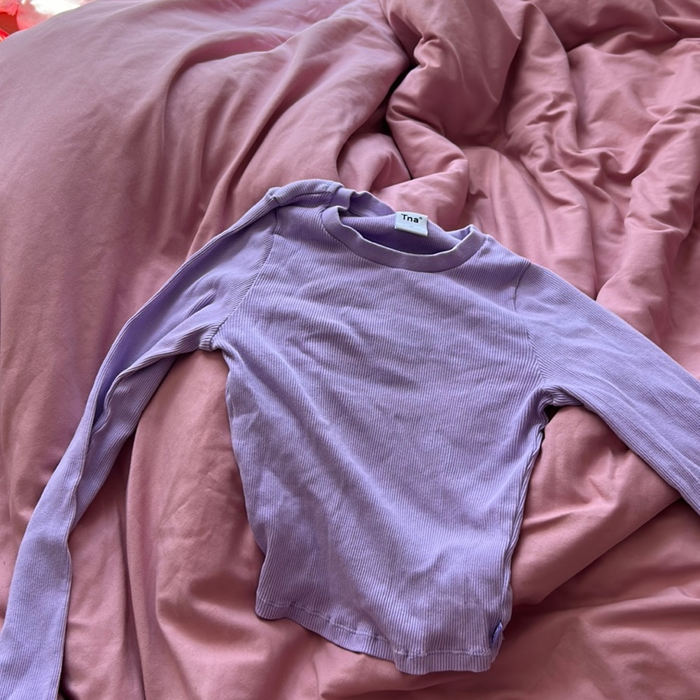 tna longsleeve